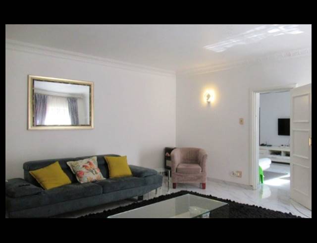 6 BEDROOM GATED ESTATE FOR SALE IN STRATHAVON